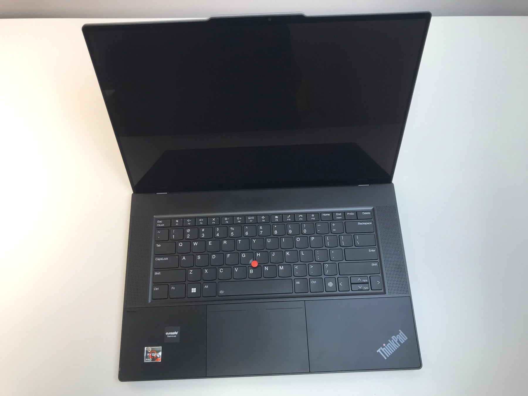 Lenovo ThinkPad Z16 G1 16" Notebook - R7, 16GB RAM, 512GB SSD - 21D4001WUS