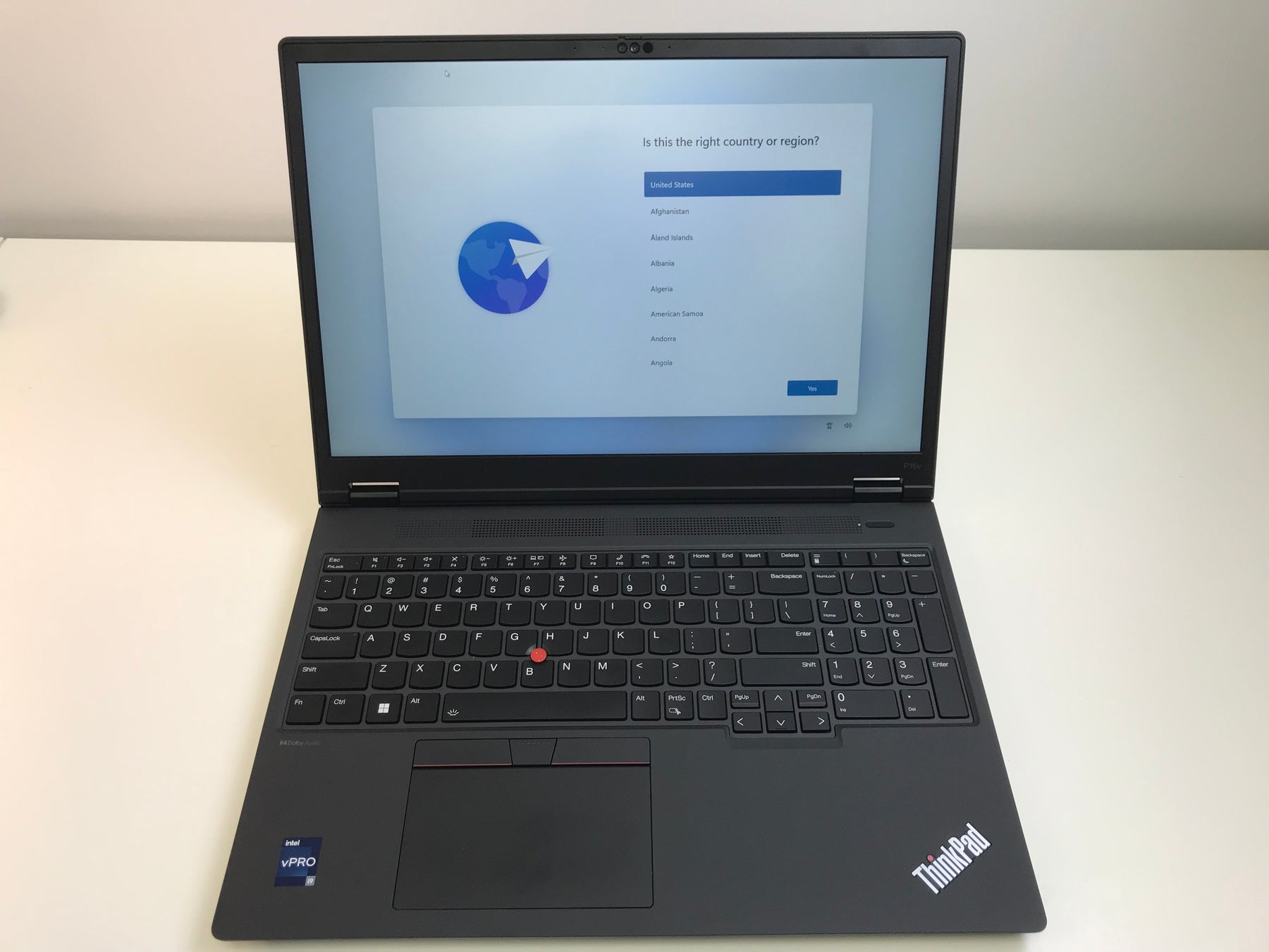 Lenovo ThinkPad P16v G1 16" Notebook - i9, 32 GB RAM, 1 TB SSD - 21FC003KUS