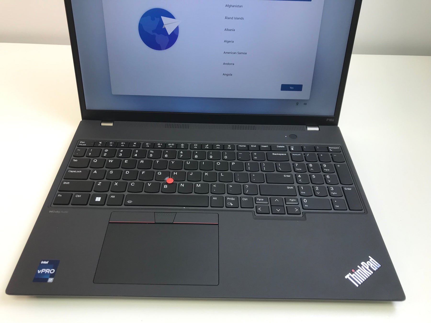 Lenovo ThinkPad P16s G2 16" Notebook - i7, 32 GB RAM, 1 TB SSD - 21HK003QUS
