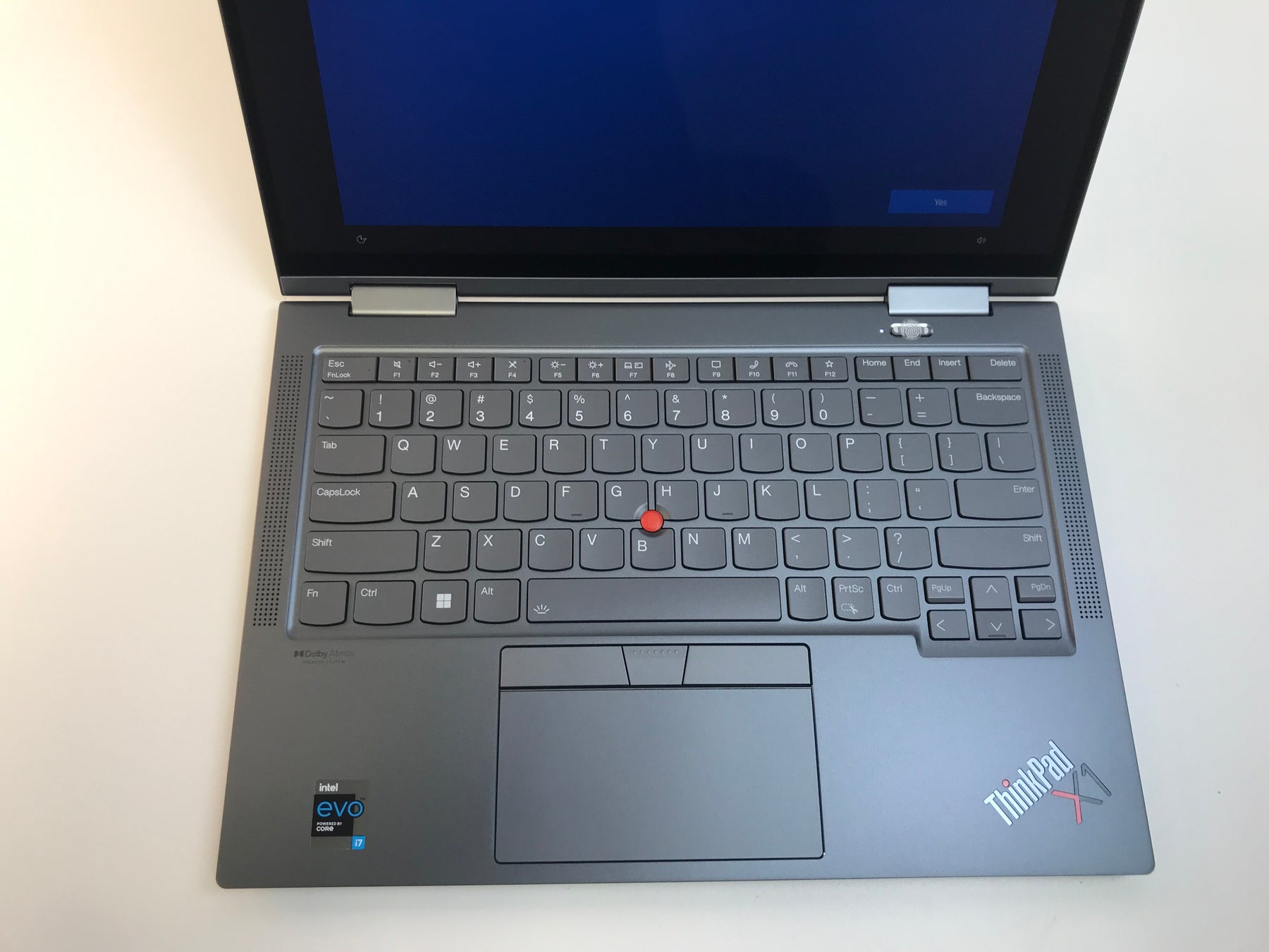 Lenovo ThinkPad X1 Yoga G6 20XY002RUS 14" Notebook - i7 - 8GB RAM - 256GB SSD