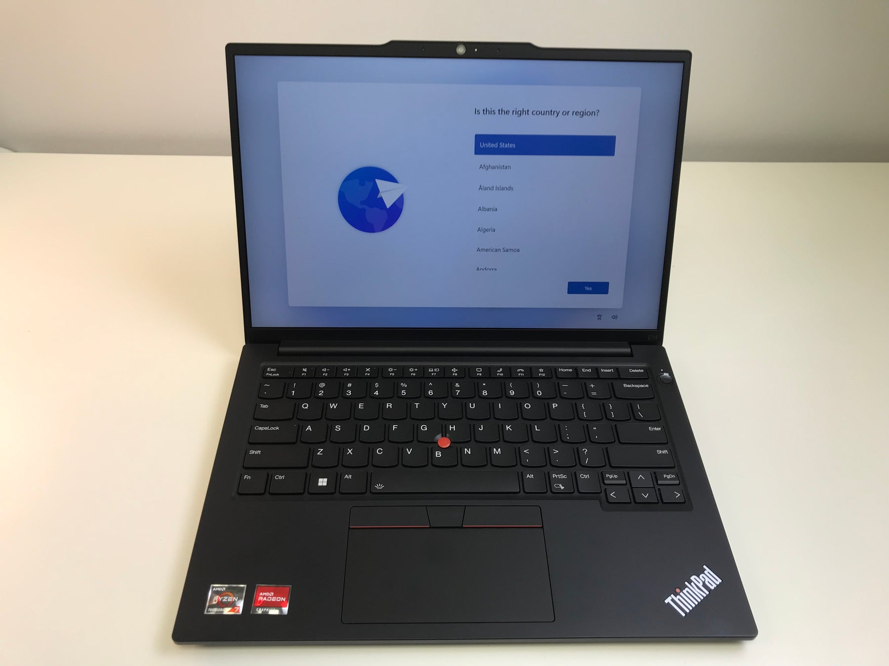 Lenovo ThinkPad E14 G5 AMD 14" Notebook - R7, 16GB RAM, 512 GB SSD - 21JR0018US