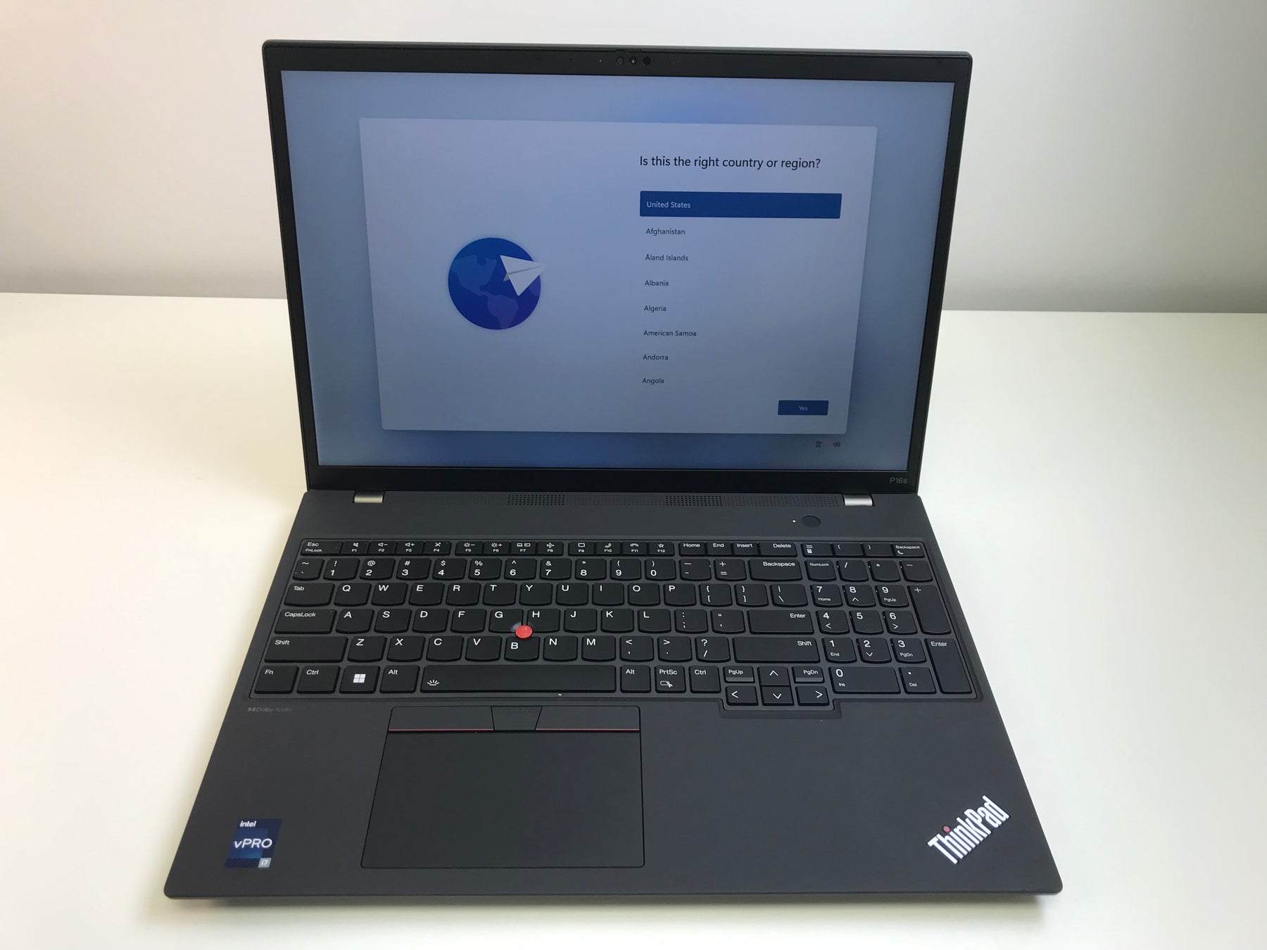 Lenovo ThinkPad P16s G2 16" Notebook - i7, 32 GB RAM, 1 TB SSD - 21HK003QUS